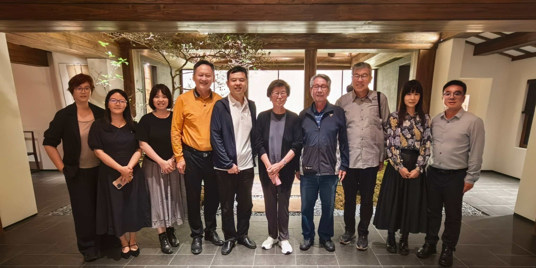 余纪忠文教基金会余范英董事长访问南大环规院